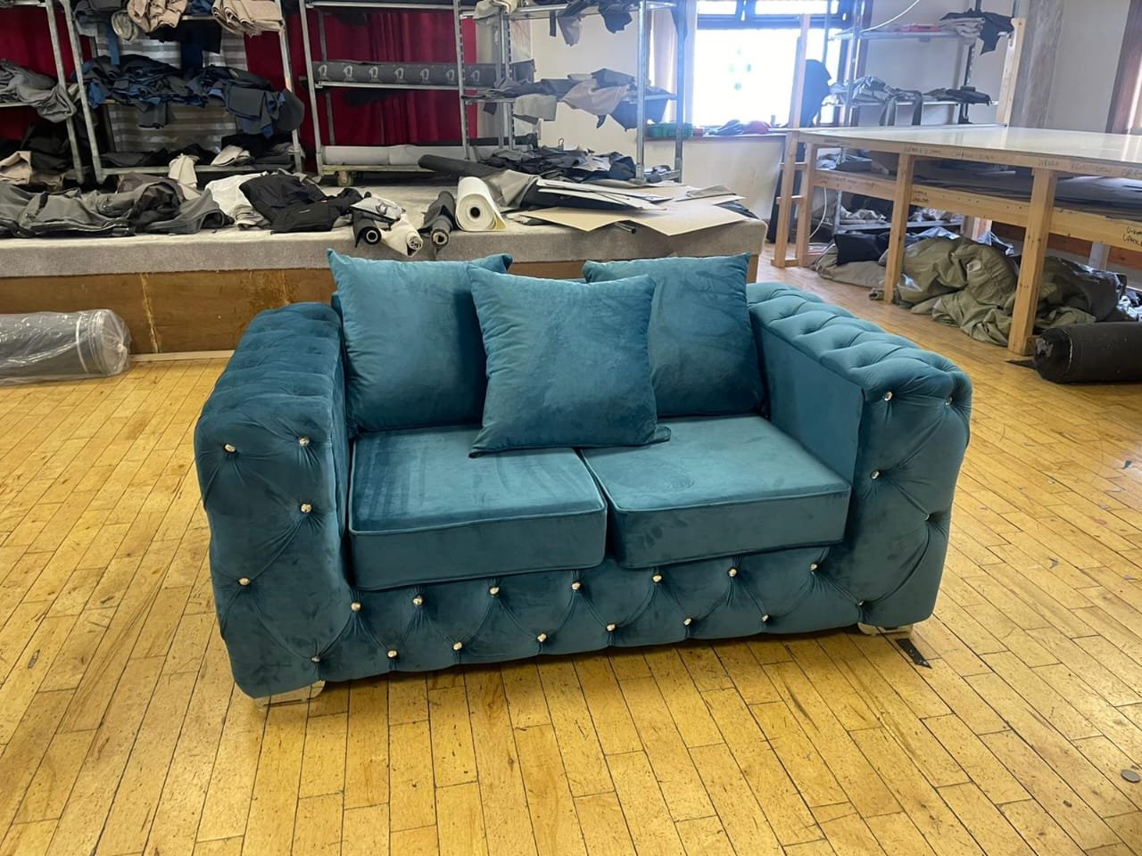 ashton luxury single seater sofa – compact, stylish & comfortable