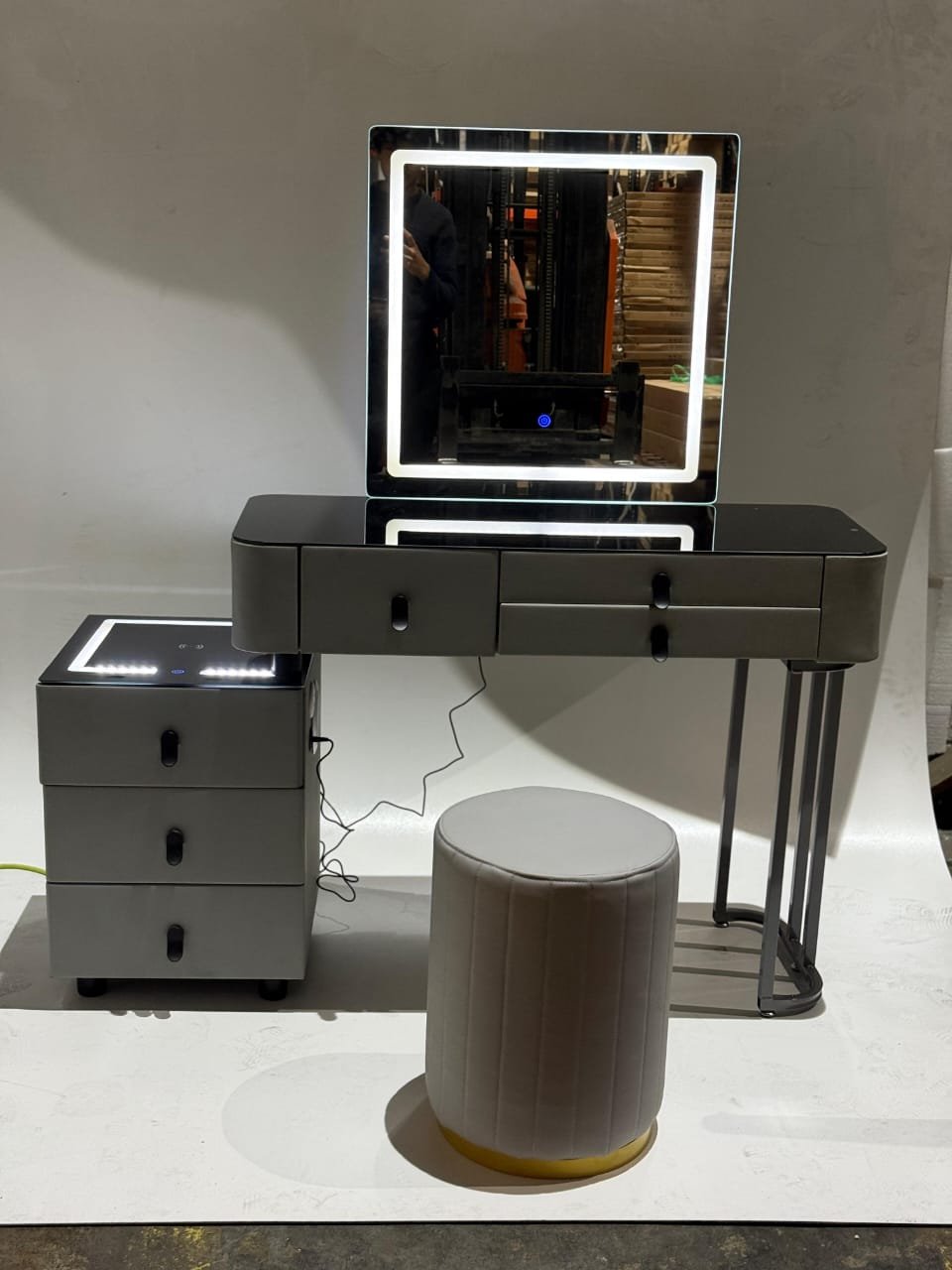 modern vanity dressing table with hollywood mirror – high gloss finish & stool